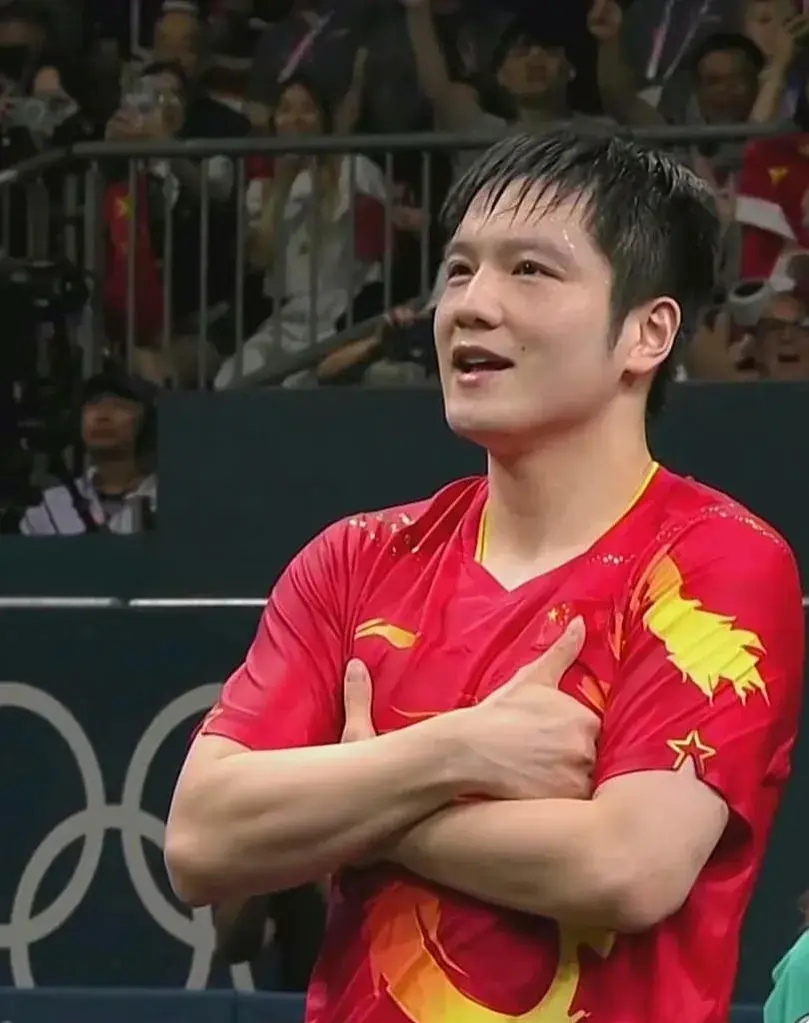 DK险胜NS，Elk团战一打五宿命之战小组赛，成为赛场最大亮点